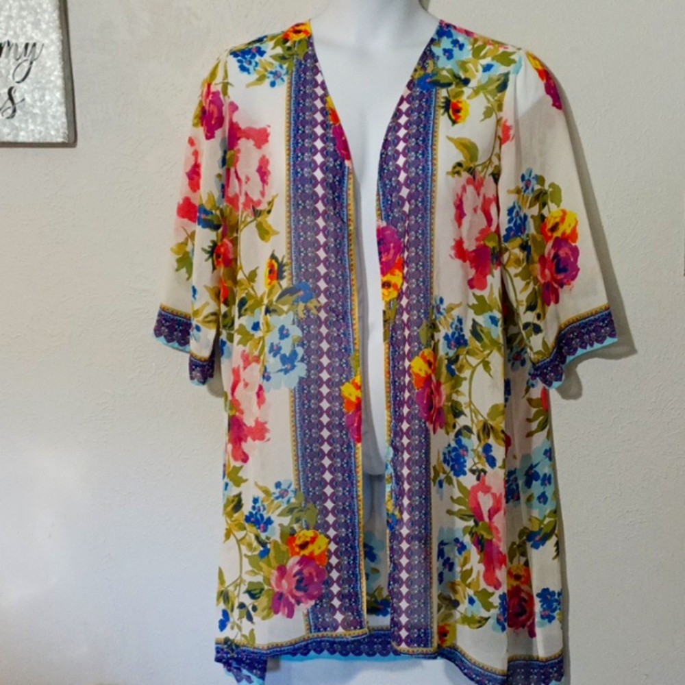 Avenue Floral sheer cover up